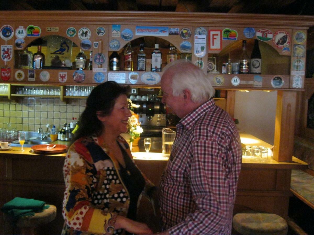 Pension Nina & Gasthof Alpenrose Gschnitz Luaran gambar