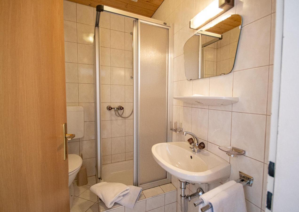 Pension Nina & Gasthof Alpenrose Gschnitz Luaran gambar