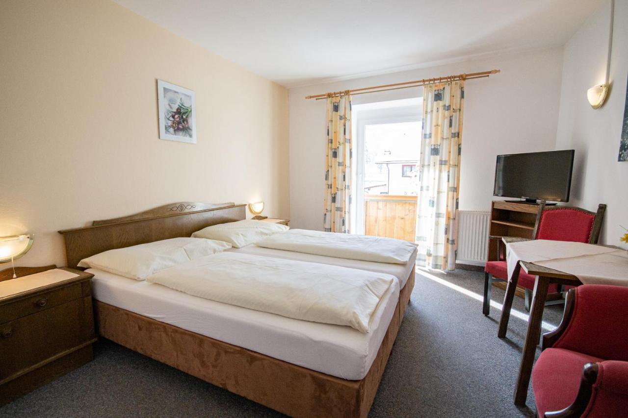 Pension Nina & Gasthof Alpenrose Gschnitz Luaran gambar
